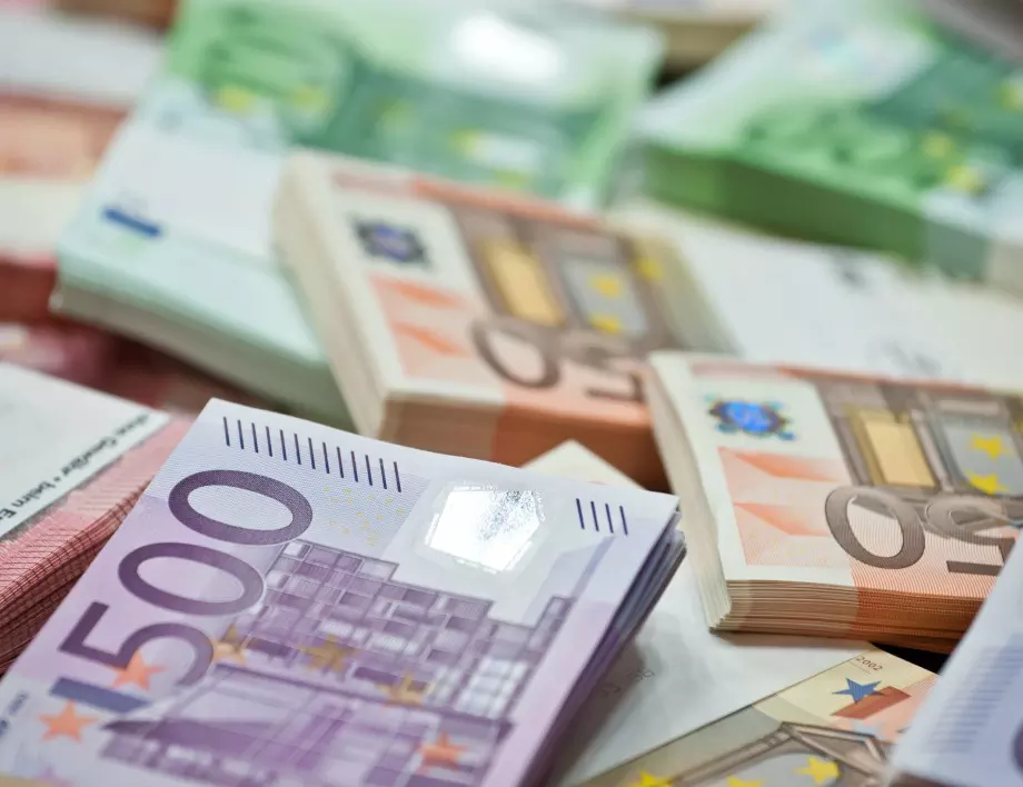 Франция замрази активи на руската централна банка за 22 млрд. евро