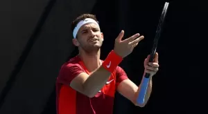 {{ otherArticle[0].article.title }}