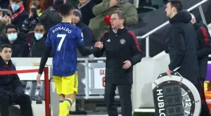 {{ otherArticle[0].article.title }}