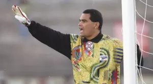 Когато Хосе Луис Чилаверт шокира света и вкара...хеттрик (ВИДЕО)