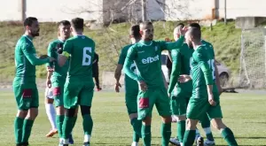 {{ otherArticle[0].article.title }}