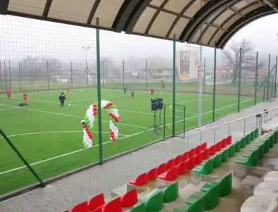30 спортни клуба от Казанлък искат финансова помощ от общината