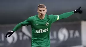 {{ otherArticle[0].article.title }}