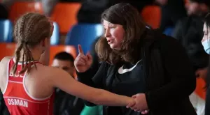 {{ otherArticle[0].article.title }}