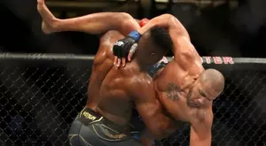 Хищника обърна Ган и защити впечатляващо титлата си в тежка категория