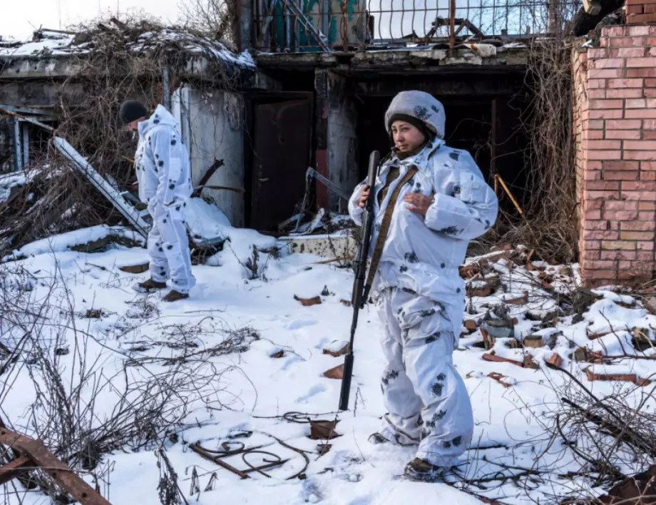 Страхът от война нараства, САЩ и Великобритания намаляват присъствието си в Украйна