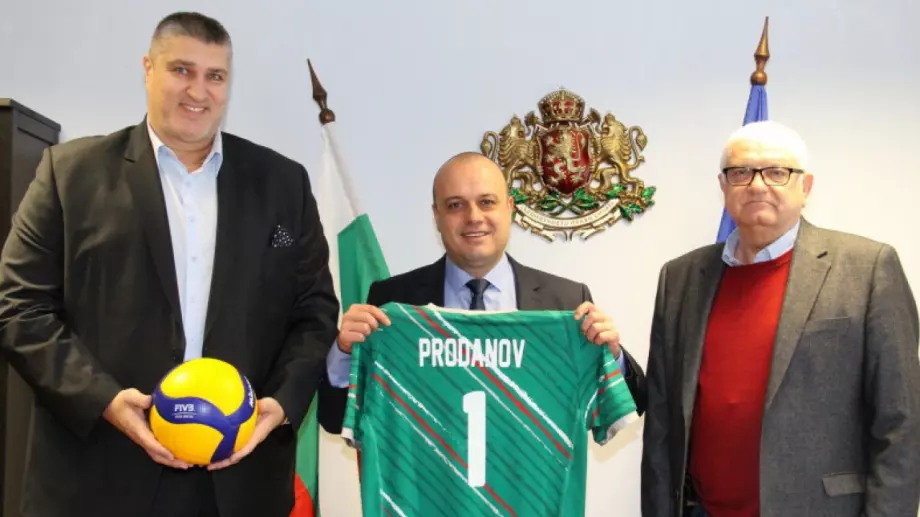 Любо Ганев на среща с министъра на туризма, волейболът ще привлича туристи