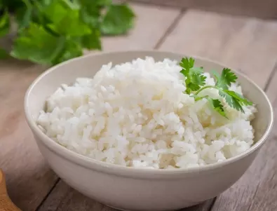 Трябва ли да изплаквате ориза преди готвене?