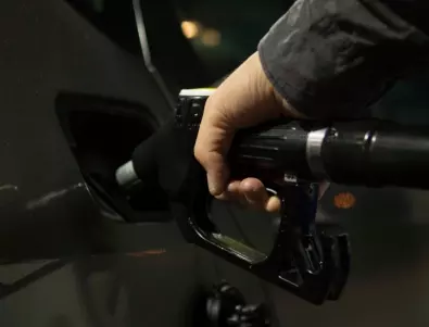 Бъдеще на съсипани коли: Русия мисли да прави по-нискокачествен бензин