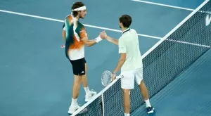 {{ otherArticle[0].article.title }}