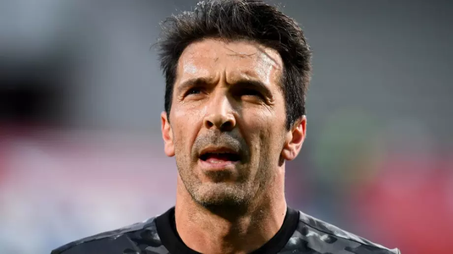 Милан връща Джанлуиджи Буфон обратно в Серия А?