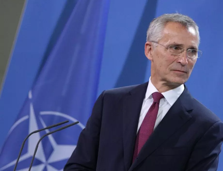 Столтенберг: НАТО ще въоръжава Украйна, без да се стига до война с Русия 