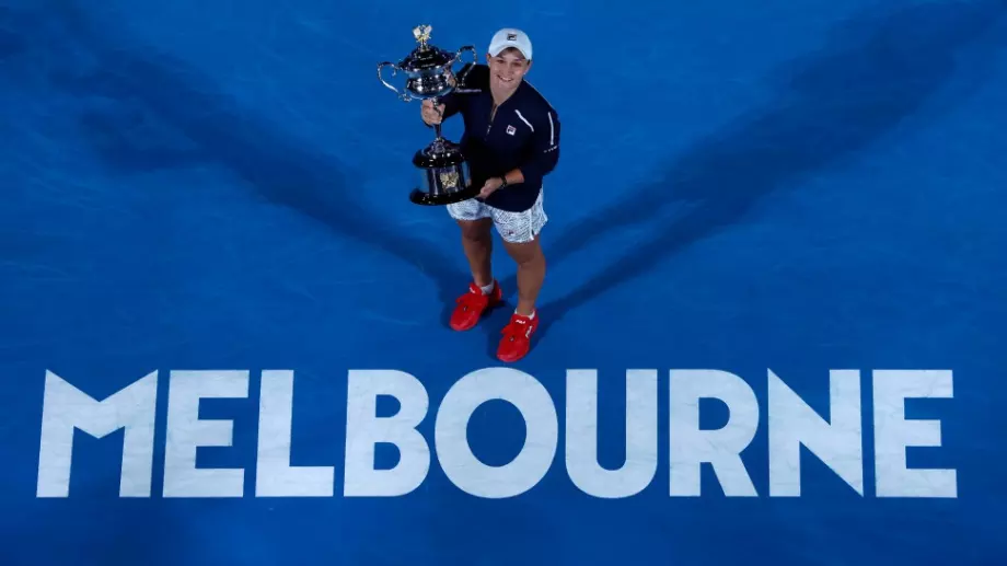 Австралия ликува на Australian Open 2022 при жените след брутален срив на Колинс във финала (ВИДЕО)