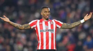 {{ otherArticle[0].article.title }}