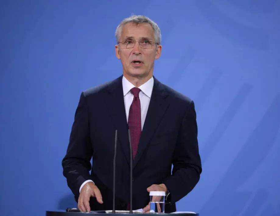 НАТО: Няма данни за целенасочена атака срещу Полша, но Русия носи пълната отговорност