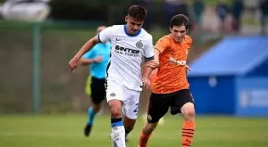 {{ otherArticle[0].article.title }}