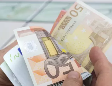 Босненски министър си забрави портфейл с 20 000 евро в кафене