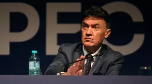 {{ otherArticle[0].article.title }}