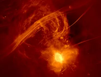 Астрономи показаха черната дупка в центъра на Млечния път (СНИМКИ)
