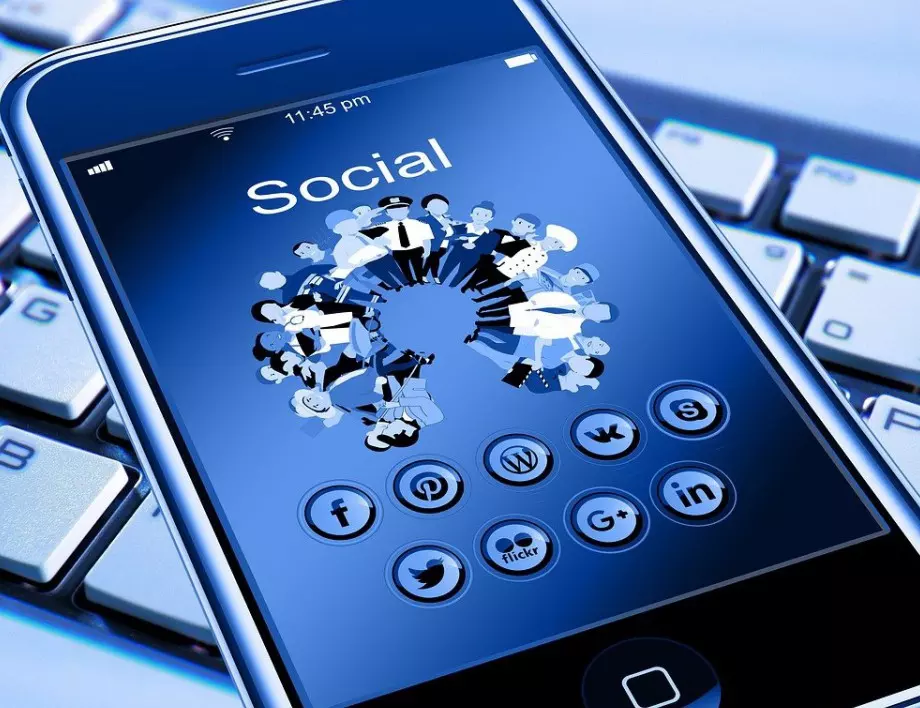 Над 5 млрд. души използват социални медии по света