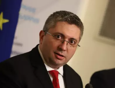 АПИ опроверга Нанков: Пътната поддръжка няма да спре на 1 април
