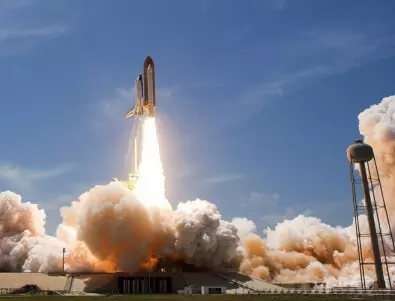 НАСА започва финални тестове на мега ракета за Луната 