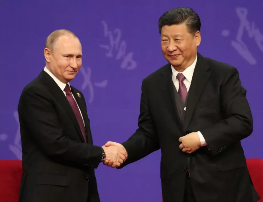 Китай говори умерено, но дали между редовете не прозира подкрепа за Путин?
