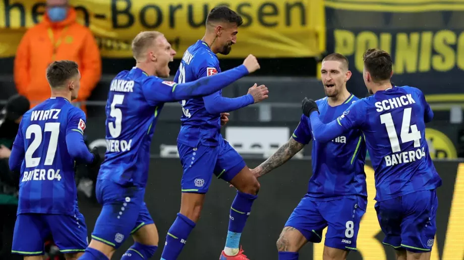 Борусия Дортмунд претърпя крах у дома срещу Байер Леверкузен