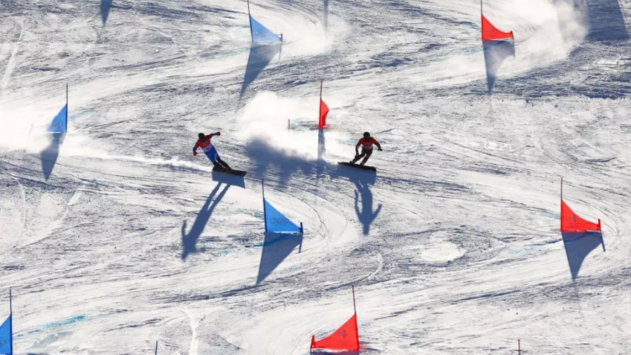 Изкуственият олимпийски сняг се откроява чак от Космоса