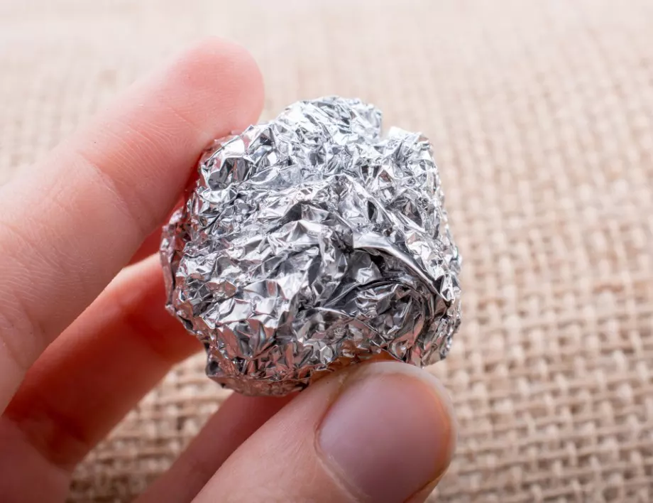 Жена разкри 7 неочаквани ползи от алуминиевото фолио