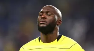 {{ otherArticle[0].article.title }}