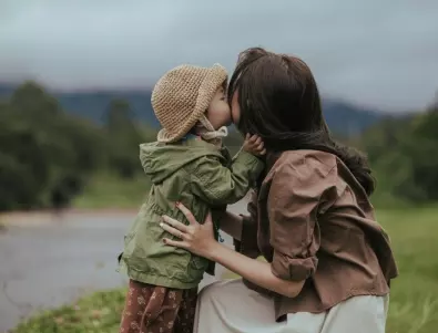 Съзнателно родителство – разберете миналото си, за да изградите зрели отношения с детето си