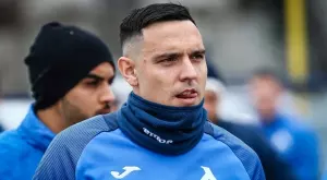 {{ otherArticle[0].article.title }}