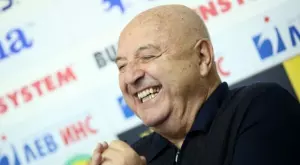 Славия хвърли и втора "бомба" за деня, още новини със син "оттенък" от "Овча Купел"