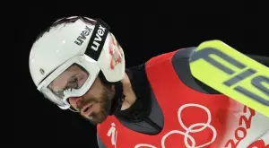 {{ otherArticle[0].article.title }}