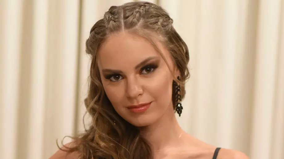 Виктория Капитонова се оправда за поведението си в "Ергенът" (ВИДЕО)
