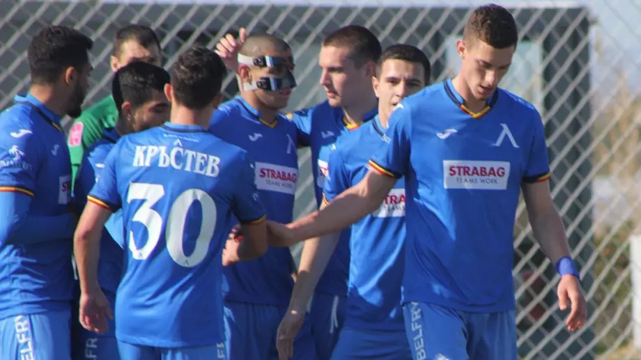 Край на извиненията в Левски! Мъри Стоилов задължи играчите си да...