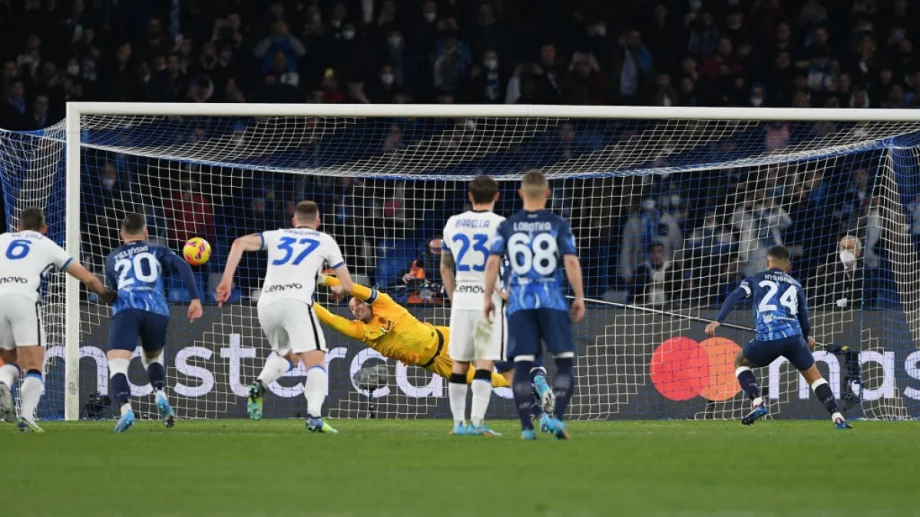 Интер не успя да се победи с Наполи в дербито на Серия А, наруши чудесна серия от ноември насам