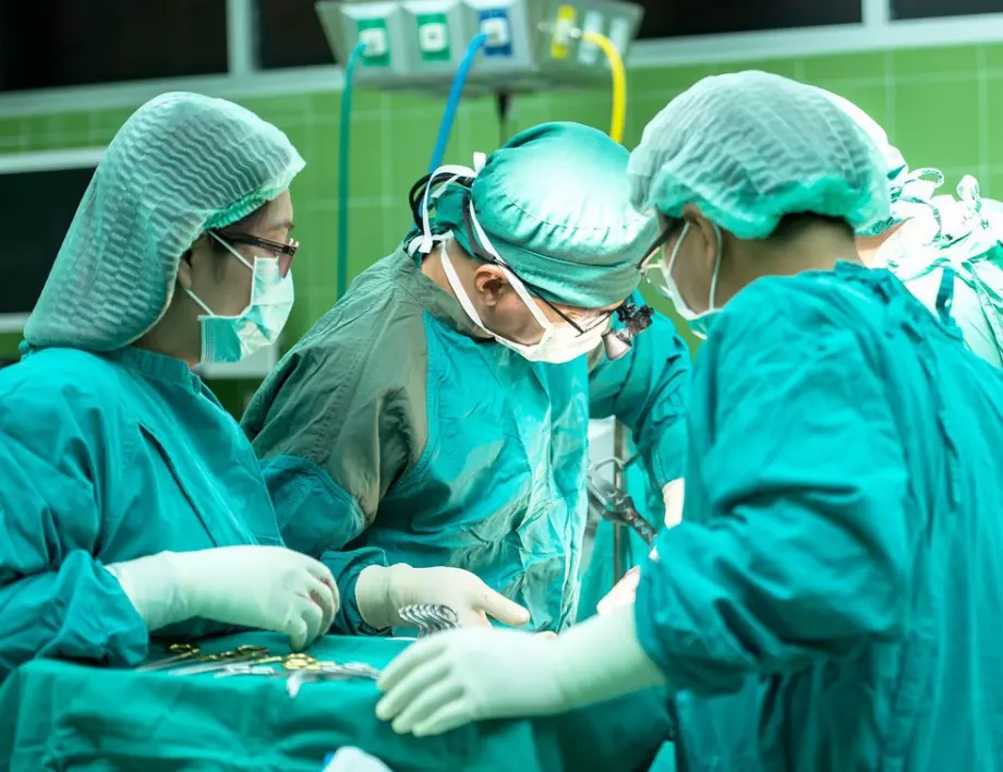 Трансплантираха двама мъже в Александровска болница