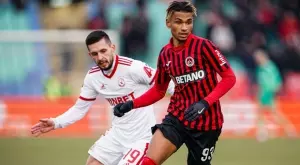 {{ otherArticle[0].article.title }}