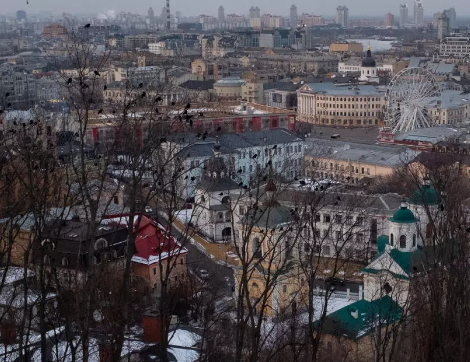 САЩ затварят посолството си в Киев