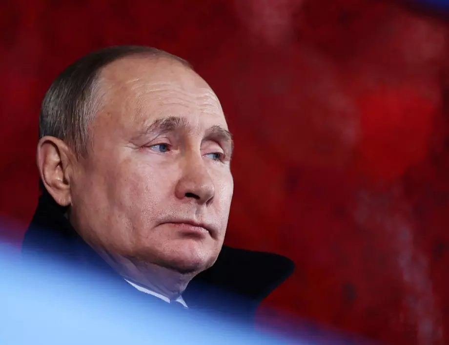 Путин общувал само с адютанти, които не са виждали близките си от две години