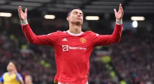 {{ otherArticle[0].article.title }}