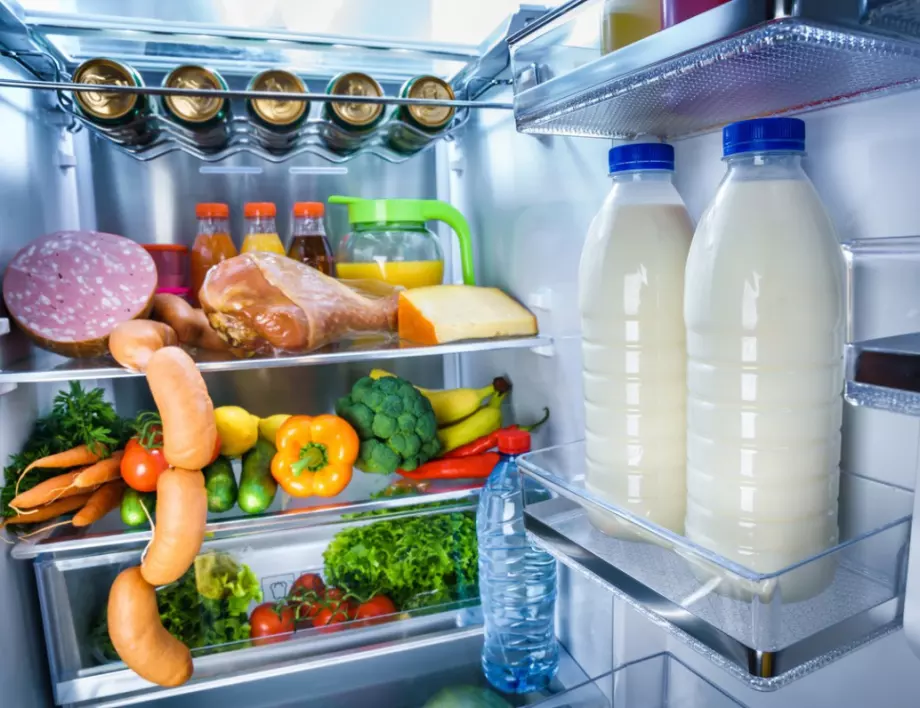 7 храни, които всички имаме в хладилника, но трябва да изхвърлим още днес