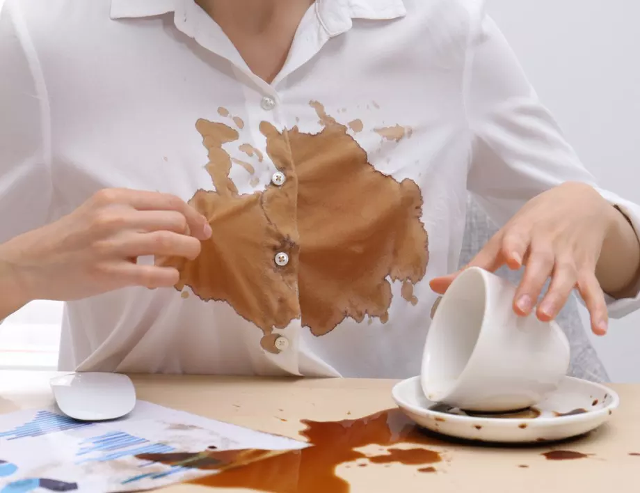 Почистването на стари петна от кафе не е мит – следвайте тези стъпки