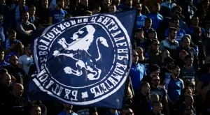 {{ otherArticle[0].article.title }}