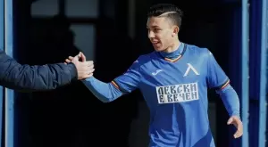 {{ otherArticle[0].article.title }}