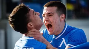 {{ otherArticle[0].article.title }}