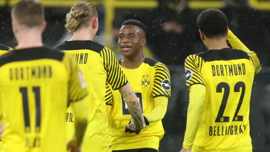 След резила в Лига Европа: Дортмунд унищожи Гладбах и си върна самочувствието