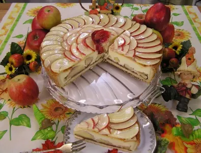 Вкусна ябълкова торта за минути